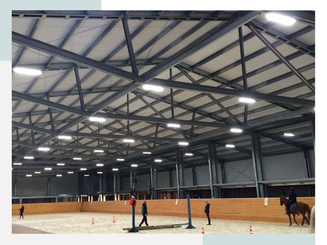Строительство конных манежей от 618 руб в Владикавказ